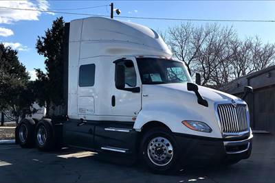 International LT625 Sleeper Semi Truck - 56" Hi Rise Sleeper, Cummins 400HP, 12 Speed