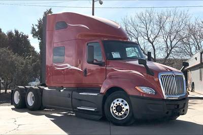 International LT625 Sleeper Semi Truck - 73" Raised Roof Sleeper, Cummins 450HP, 12 Speed