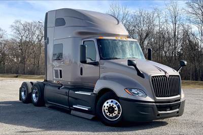 International LT625 Sleeper Semi Truck - 73" Raised Roof Sleeper, Cummins 400HP, 12 Speed