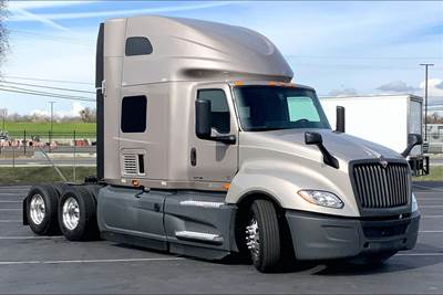 International LT625 Sleeper Semi Truck - 73" Raised Roof Sleeper, Cummins 400HP, 12 Speed