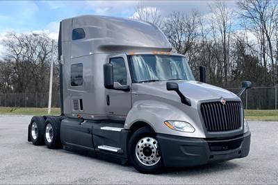 International LT625 Sleeper Semi Truck - 73" Raised Roof Sleeper, Cummins 400HP, 12 Speed