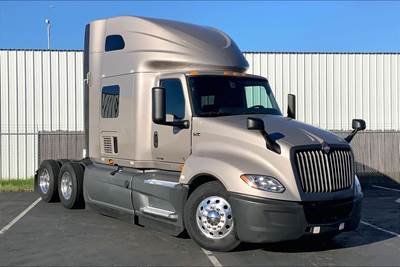 International LT625 Sleeper Semi Truck - 73" Raised Roof Sleeper, Cummins 400HP, 12 Speed