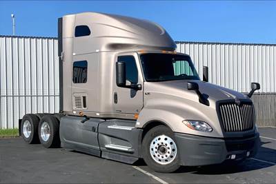 International LT625 Sleeper Semi Truck - 73" Raised Roof Sleeper, Cummins 400HP, 12 Speed