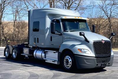 International LT625 Sleeper Semi Truck - 73" Hi Rise Sleeper, S13 450HP, 14 Speed