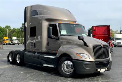 International LT625 Sleeper Semi Truck - 73" Raised Roof Sleeper, Cummins 400HP, 12 Speed