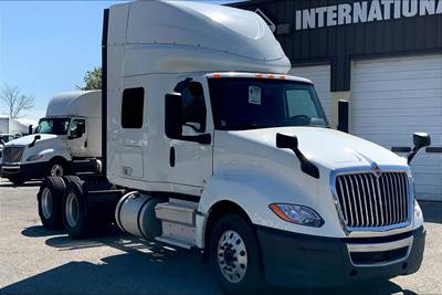 International LT625 Sleeper Semi Truck - 56" Hi Rise Sleeper, Cummins 400HP, 12 Speed