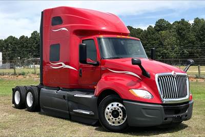 International LT625 Sleeper Semi Truck - 73" Raised Roof Sleeper, Cummins 450HP, 12 Speed