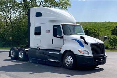 International LT625 Sleeper Semi Truck - 73" Raised Roof Sleeper, Cummins 400HP, 12 Speed