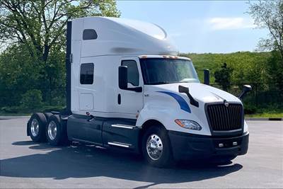International LT625 Sleeper Semi Truck - 73" Raised Roof Sleeper, Cummins 400HP, 12 Speed