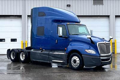 International LT625 Sleeper Semi Truck - 73" Raised Roof Sleeper, Cummins 450HP, 12 Speed