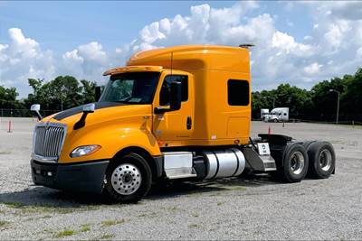International LT625 Sleeper Semi Truck - 73" Hi Rise Sleeper, Cummins 450HP, 12 Speed