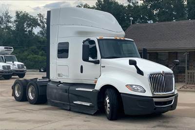 International LT625 Sleeper Semi Truck - 56" Hi Rise Sleeper, A26 400HP, 12 Speed