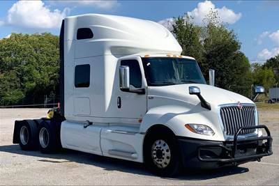 International LT625 Sleeper Semi Truck - 73" Raised Roof Sleeper, Cummins 450HP, 11 Speed