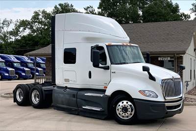 International LT625 Sleeper Semi Truck - 56" Hi Rise Sleeper, A26 400HP, 12 Speed
