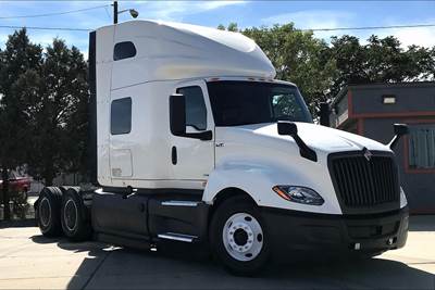 International LT625 Sleeper Semi Truck - 73" Raised Roof Sleeper, A26 450HP, 12 Speed