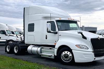 International LT625 Sleeper Semi Truck - 73" Hi Rise Sleeper, 450HP, 14 Speed