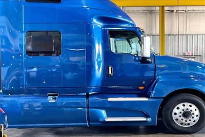 International LT625 Sleeper Semi Truck - 73" Raised Roof Sleeper, Cummins 450HP, 11 Speed