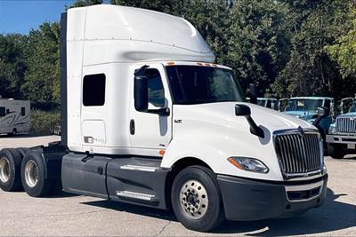 International LT625 Sleeper Semi Truck - 56" Hi Rise Sleeper, A26 400HP, 12 Speed