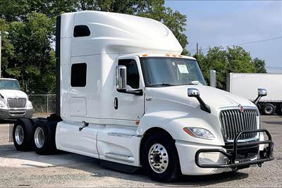 International LT625 Sleeper Semi Truck - 73" Raised Roof Sleeper, Cummins 450HP, 11 Speed