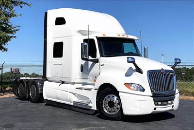 International LT625 Sleeper Semi Truck - 73" Raised Roof Sleeper, Cummins 500HP, 12 Speed