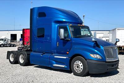 International LT625 Sleeper Semi Truck - 73" Raised Roof Sleeper, Cummins 450HP, 11 Speed