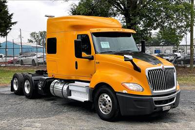 International LT625 Sleeper Semi Truck - 73" Hi Rise Sleeper, Cummins 450HP, 12 Speed