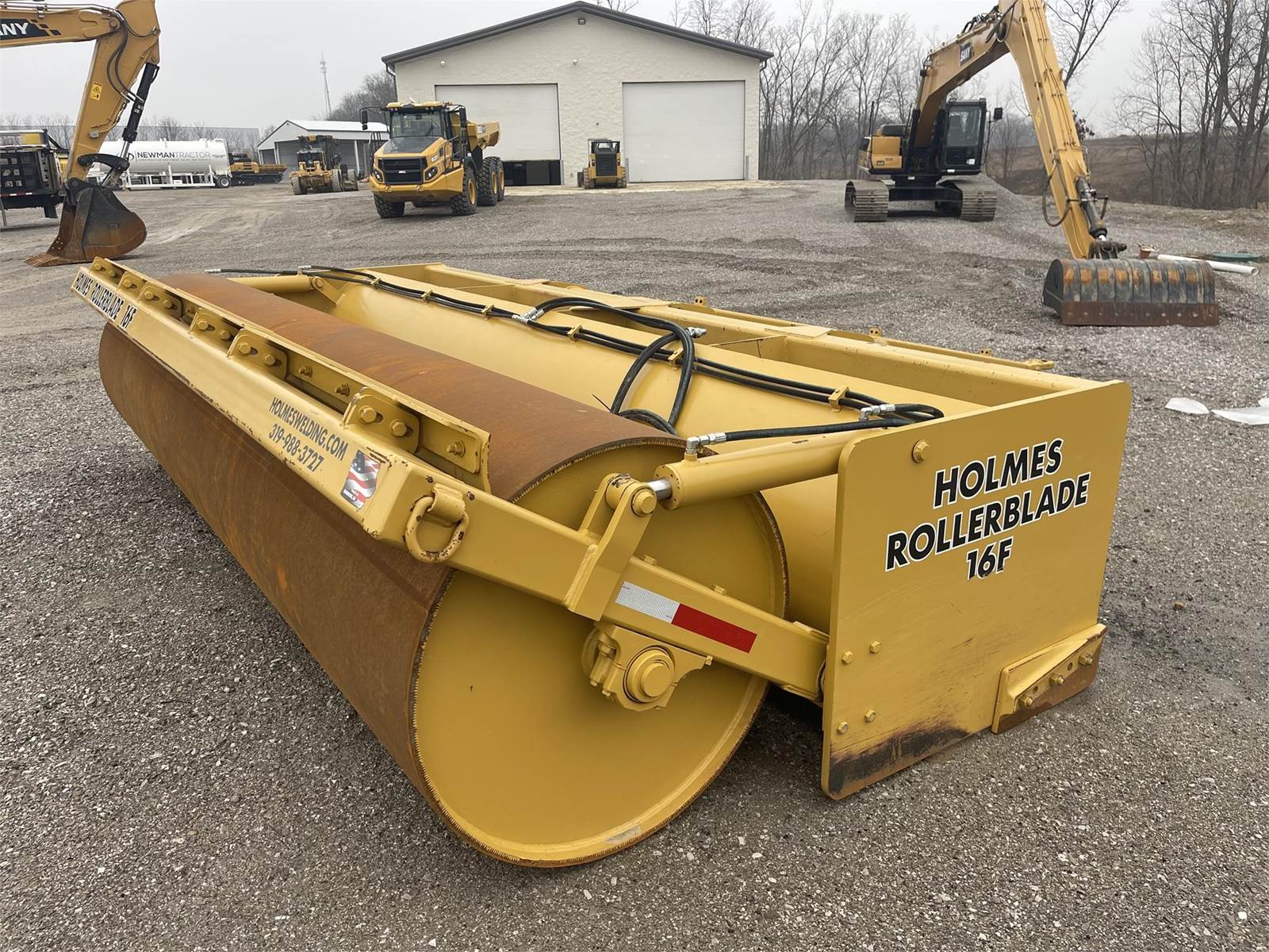 2021 HOLMES WELDING & FABRICATION 16F Walk / Tow Behind Compactor For