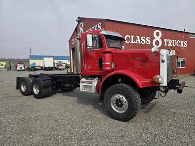 Peterbilt 357 Tandem Axle Cab & Chassis Truck - Caterpillar, 300HP, 9Ll Manual