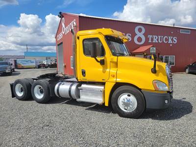 Freightliner Cascadia 125 Day Cab Truck - Detroit 450HP, 10 Speed Manual
