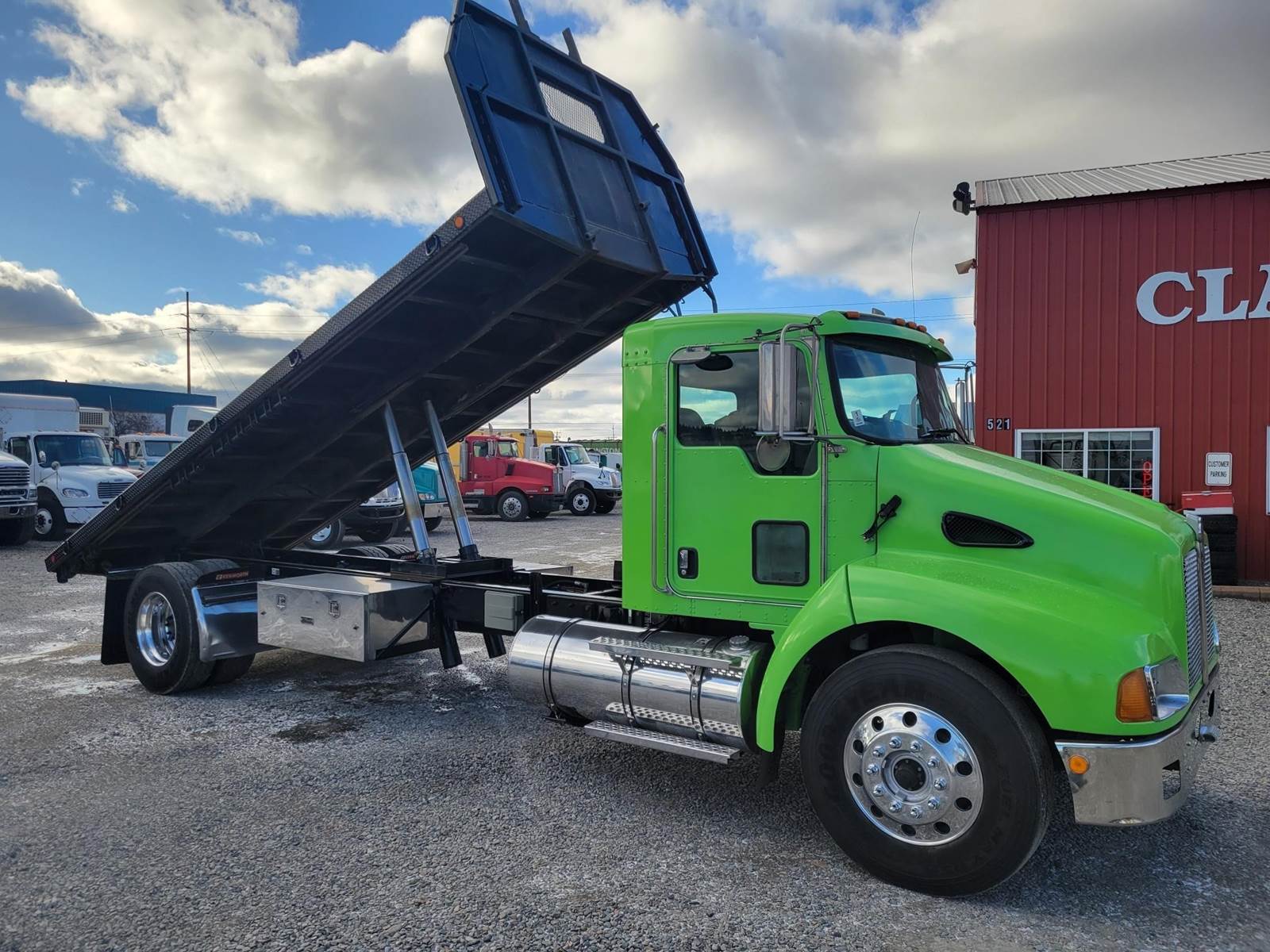 2007 Kenworth T300 20 ft Flatbed Dump Truck 275HP, 6 Speed Allison
