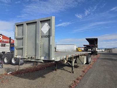 Hyundai LATITUDE Flatbed Trailer