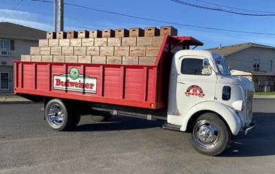 Ford F5 Flatbed Truck - Automatic