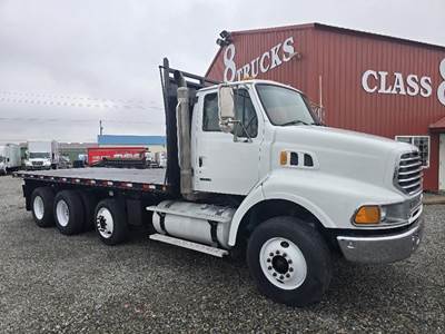 Sterling L9500 Tri Axle 22 ft Flatbed Truck - 410HP, 13 Speed Manual