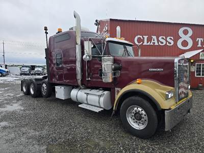 Kenworth W900L Tri Axle Sleeper Semi Truck - Raised Roof Sleeper, Caterpillar 550HP, 18 Speed Manual