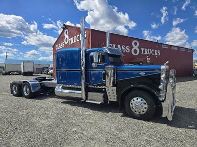 Peterbilt 379EXHD Sleeper Semi Truck - Flat Top Sleeper, Caterpillar 550HP, 18 Speed Manual