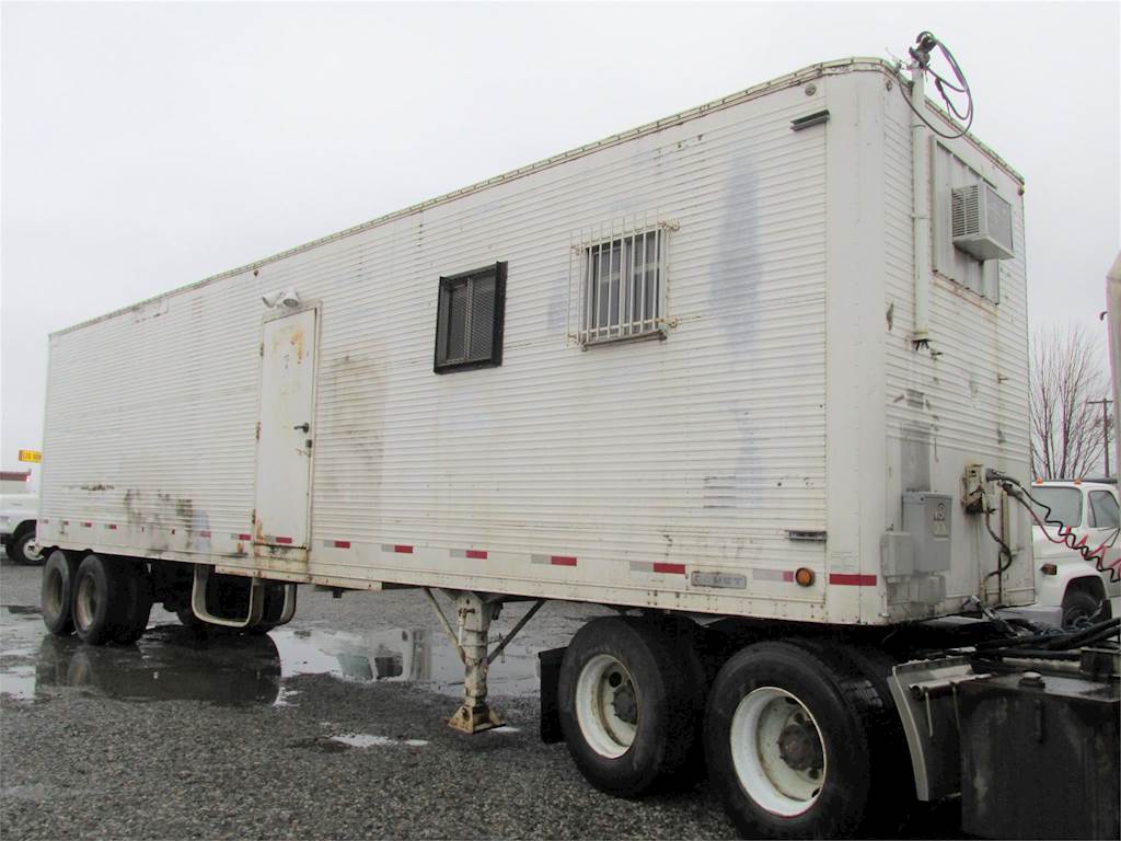 1966 Comet 40' INSULATED OFFICE & SHOP Storage Trailer For Sale