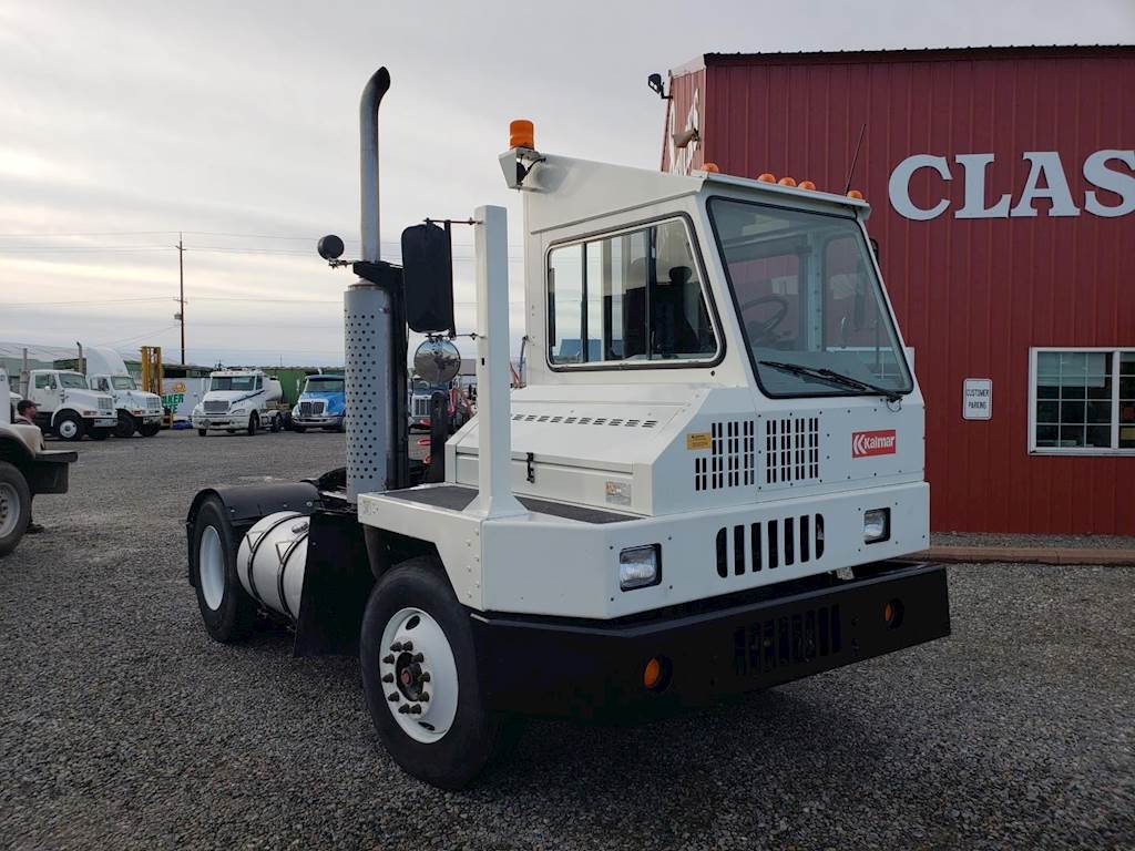 2010 Ottawa YT30 Yard Spotter Truck, Cummins 6.7, Automatic For Sale