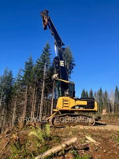 2009 Caterpillar 330D FM Trailer-Mounted Log Loader - Pullmaster Winch