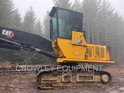 2024 Caterpillar 558 LL Trailer-Mounted Log Loader - T-Mar ED66 Grapple