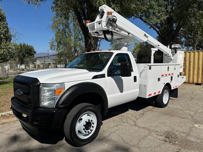 Ford F-450 35 ft Boom / Bucket Truck - 2015 Altec AT235 Aerial Lift, Automatic