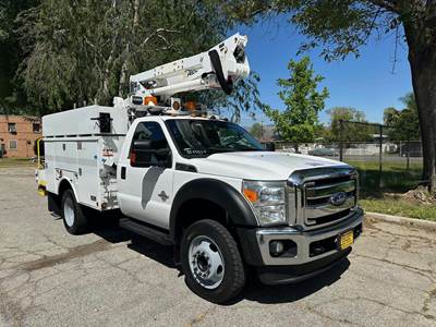 Ford F-550 38 ft Boom / Bucket Truck - 2016 ALTEC AT37G Aerial Lift, Automatic