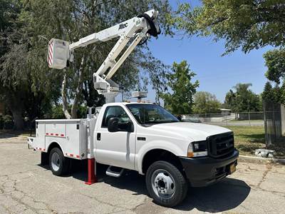 Ford F-550 38 ft Boom / Bucket Truck - 2004 ALTEC AT37G Aerial Lift, Automatic