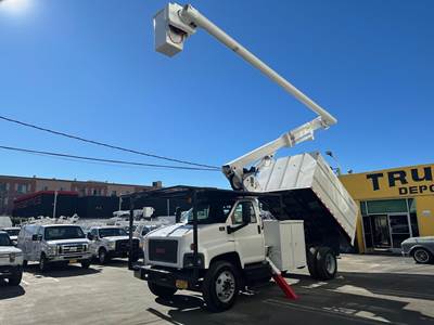 GMC TopKick C7500 55 ft Boom / Bucket Truck - 2008 ALTEC LRV55 Aerial Lift, 6 Spd