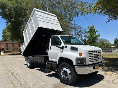 GMC TopKick C6500 Chipper Truck - Automatic