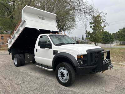 Ford F-450 Dump Truck - 6.8L TRITON V10 360HP, 6 Speed Automatic