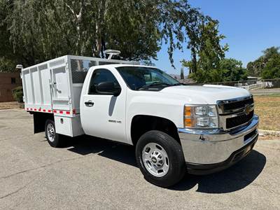 Chevrolet Silverado 2500HD Flatbed Truck - 360HP, Automatic