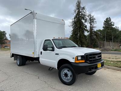 2000 Ford F-450 Hauler Truck Box Truck