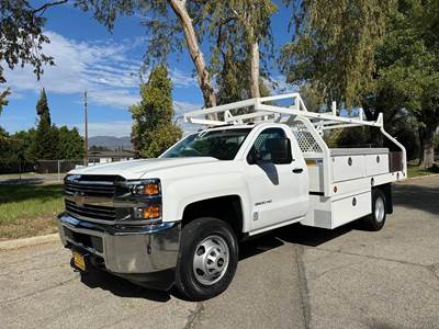 Chevrolet 3500HD Mechanic / Service Truck - 364HP, Automatic
