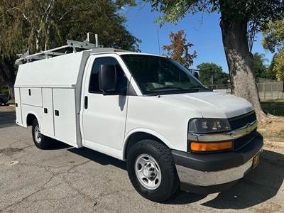 Chevrolet Express 3500 Mechanic / Service Truck - 364HP