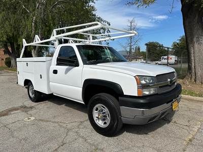 Chevrolet Silverado 2500HD Mechanic / Service Truck - 300HP